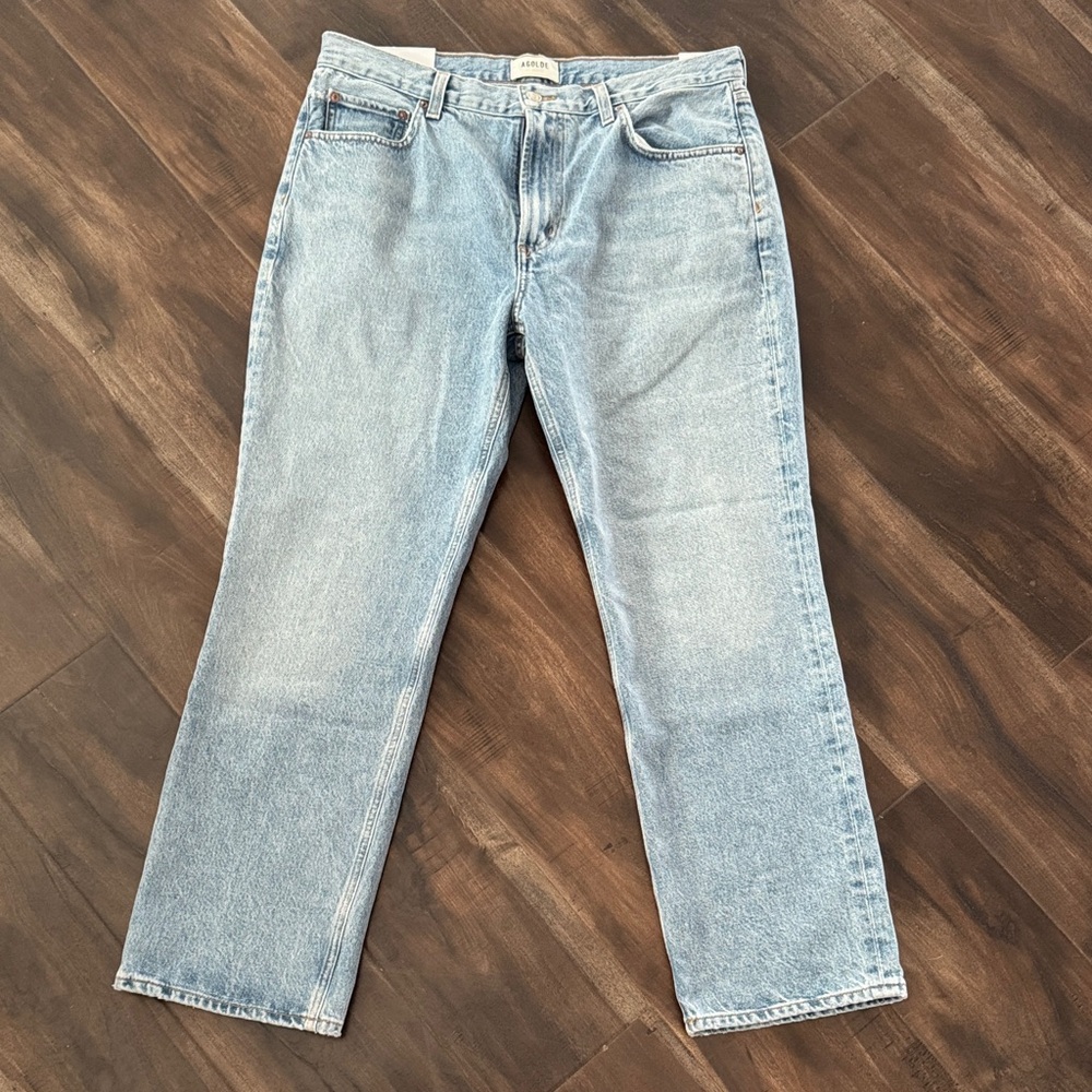 Agolde Valen jeans
Color Harmonic